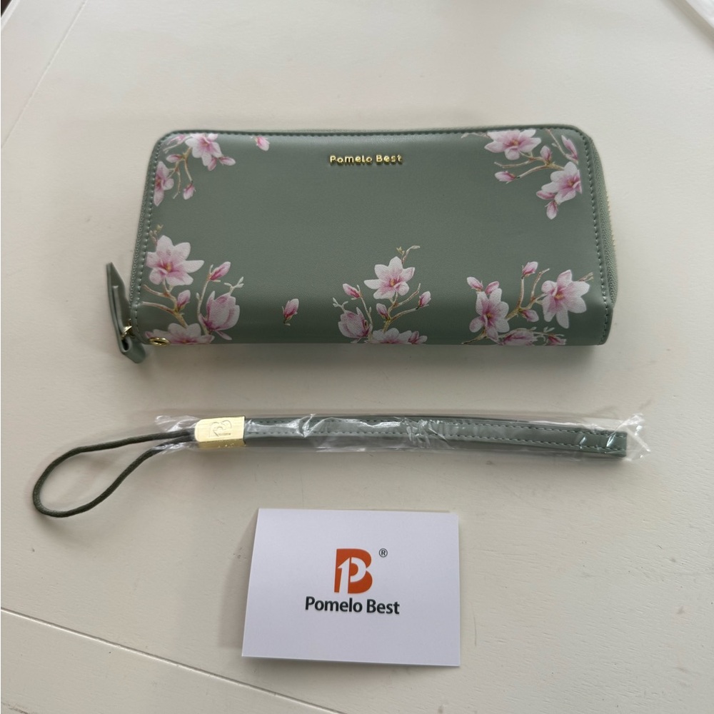 Pomelo Best Green Floral Wallet